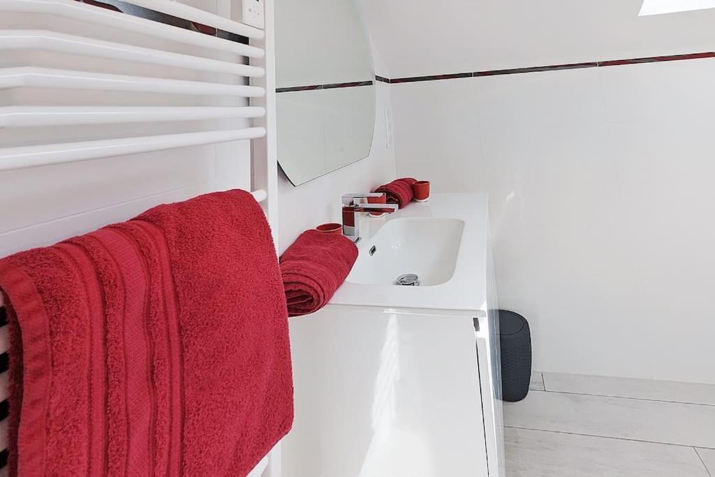 Appartement Pour 3 Personnes Sur La Plage Les Pieds Dans Leau Plonévez-Porzay Extérieur photo