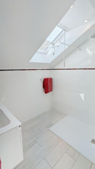 Appartement Pour 3 Personnes Sur La Plage Les Pieds Dans Leau Plonévez-Porzay Extérieur photo