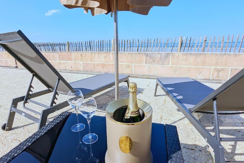 Appartement Pour 3 Personnes Sur La Plage Les Pieds Dans Leau Plonévez-Porzay Extérieur photo