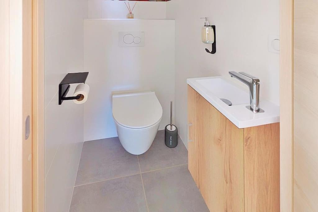 Appartement Pour 3 Personnes Sur La Plage Les Pieds Dans Leau Plonévez-Porzay Extérieur photo